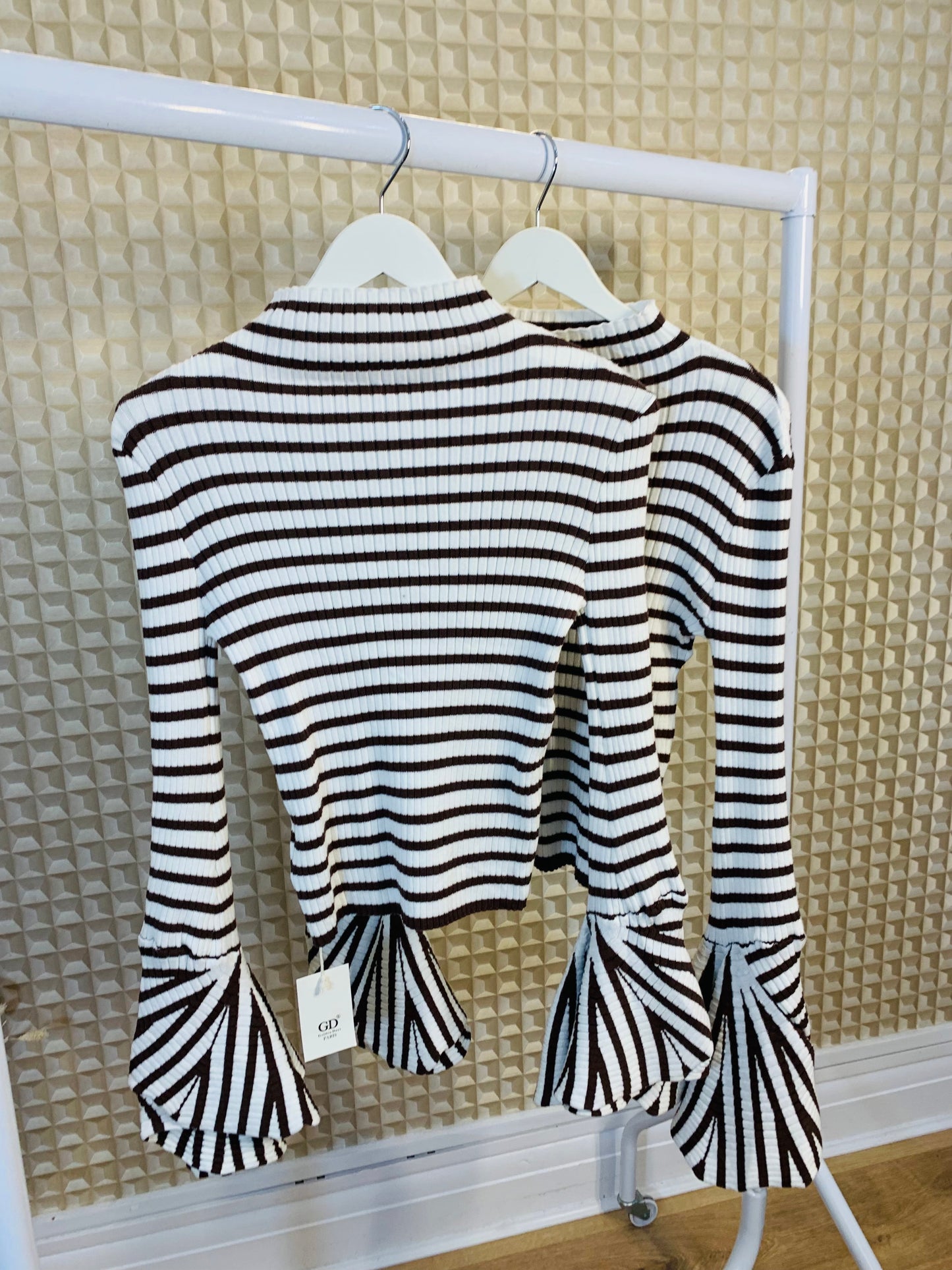 Coffee Flute Sleeve Stripe Jumper