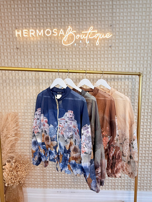 Scenic Light Weight Jacket