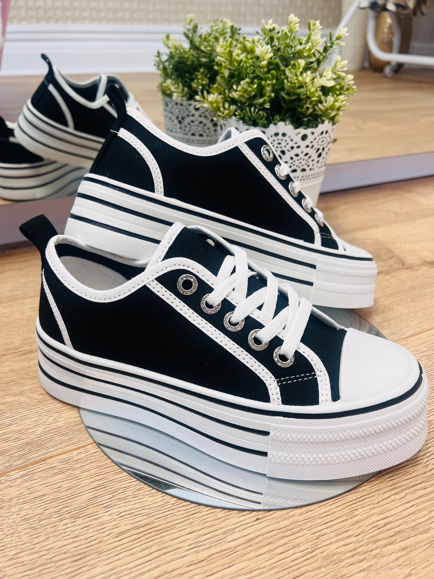 New Yorker Black