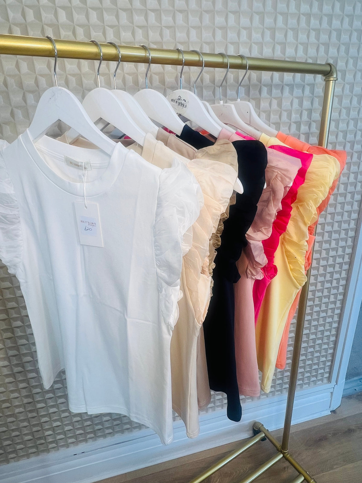 M/L Frill Sleeve Tee