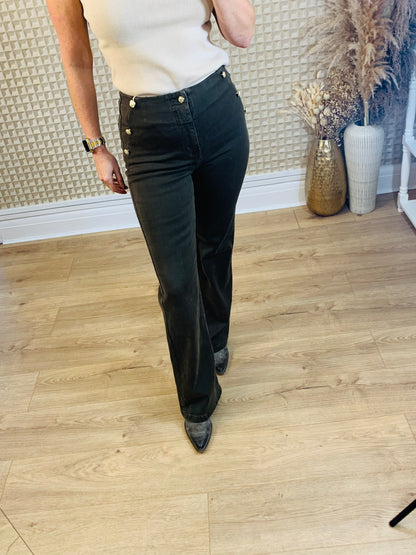 Folyrose Brown Button Jeans