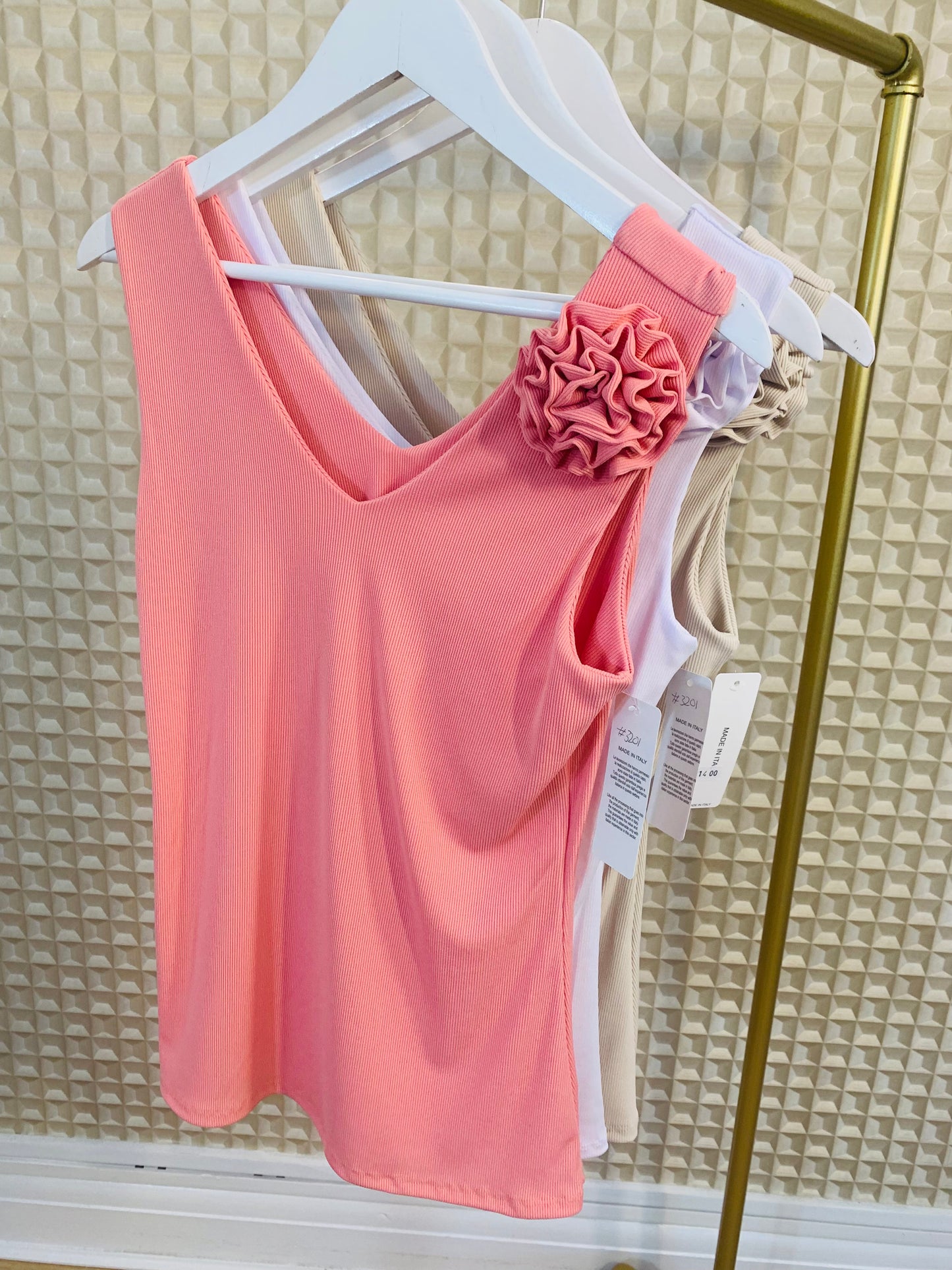 Ribbed Flower Vest
