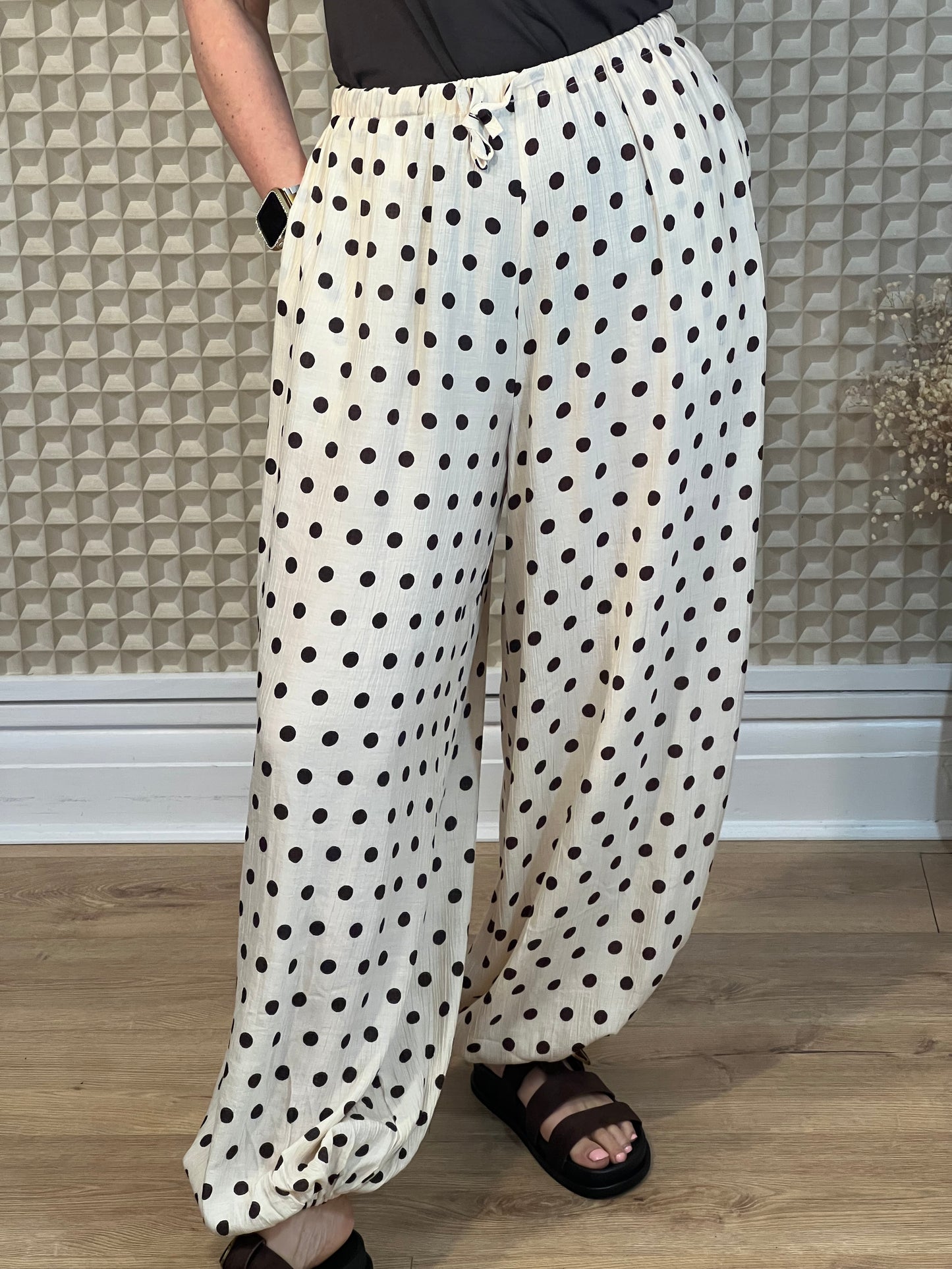 S/M Polka Cuffed Ankle pants