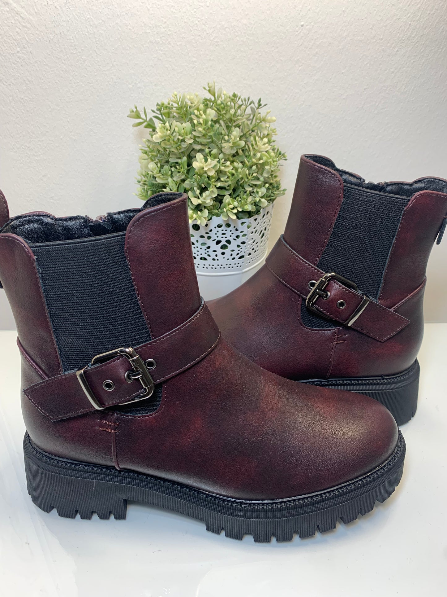Lapari Red PU Boots