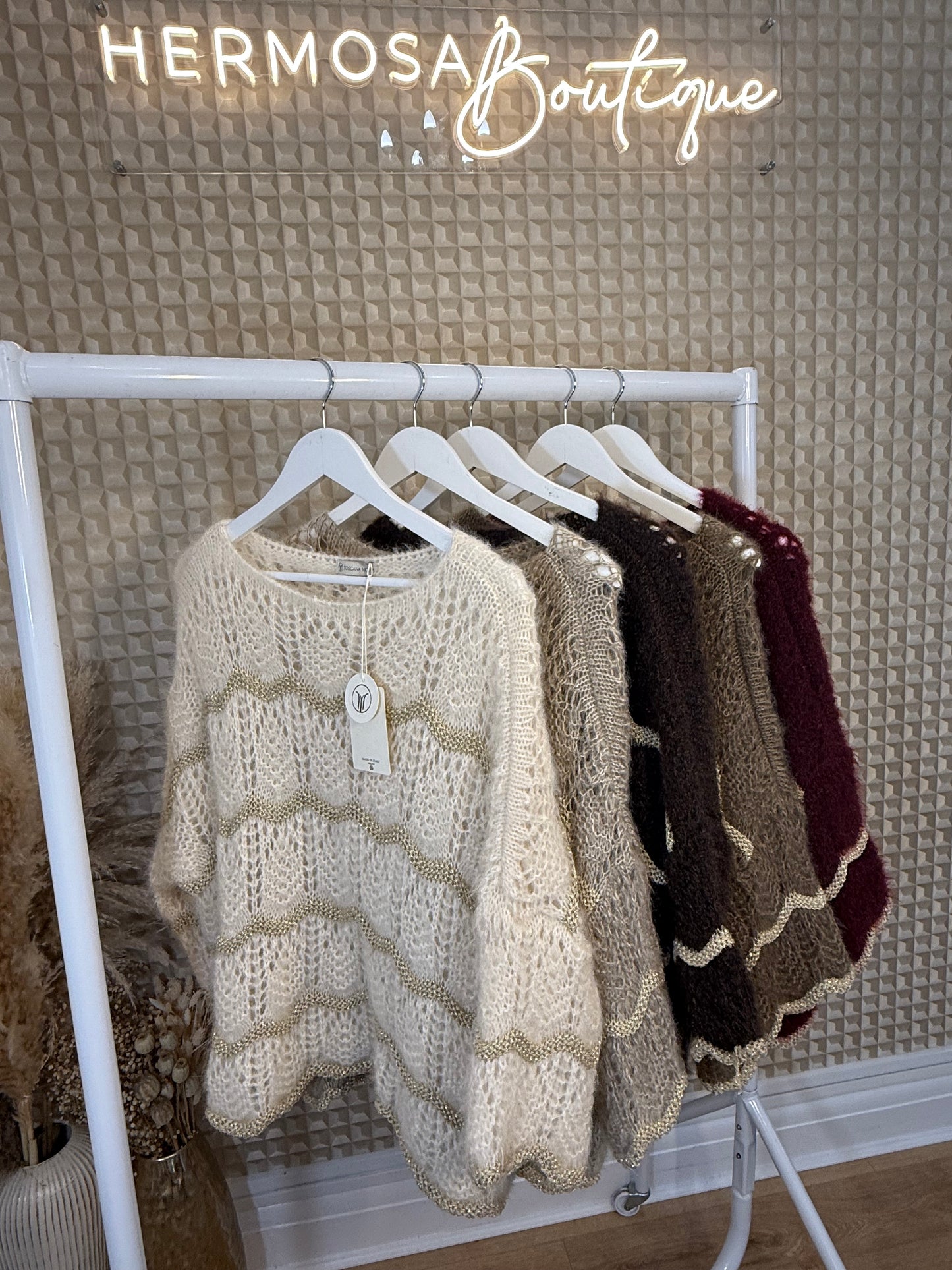 Fuzzy Gold Wave Jumper