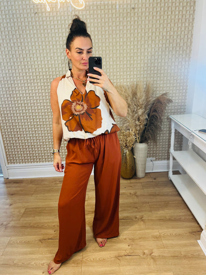 Flower Puff Hem Blouse