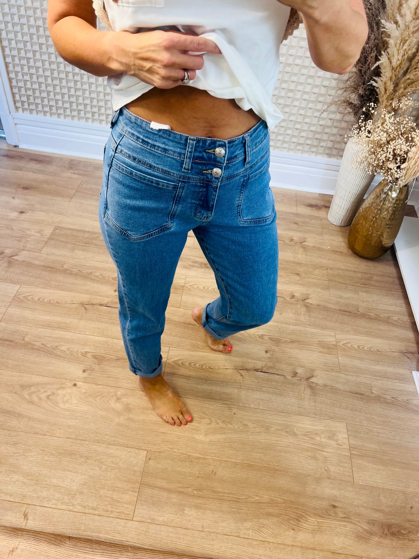 BS Mom Fit Jeans
