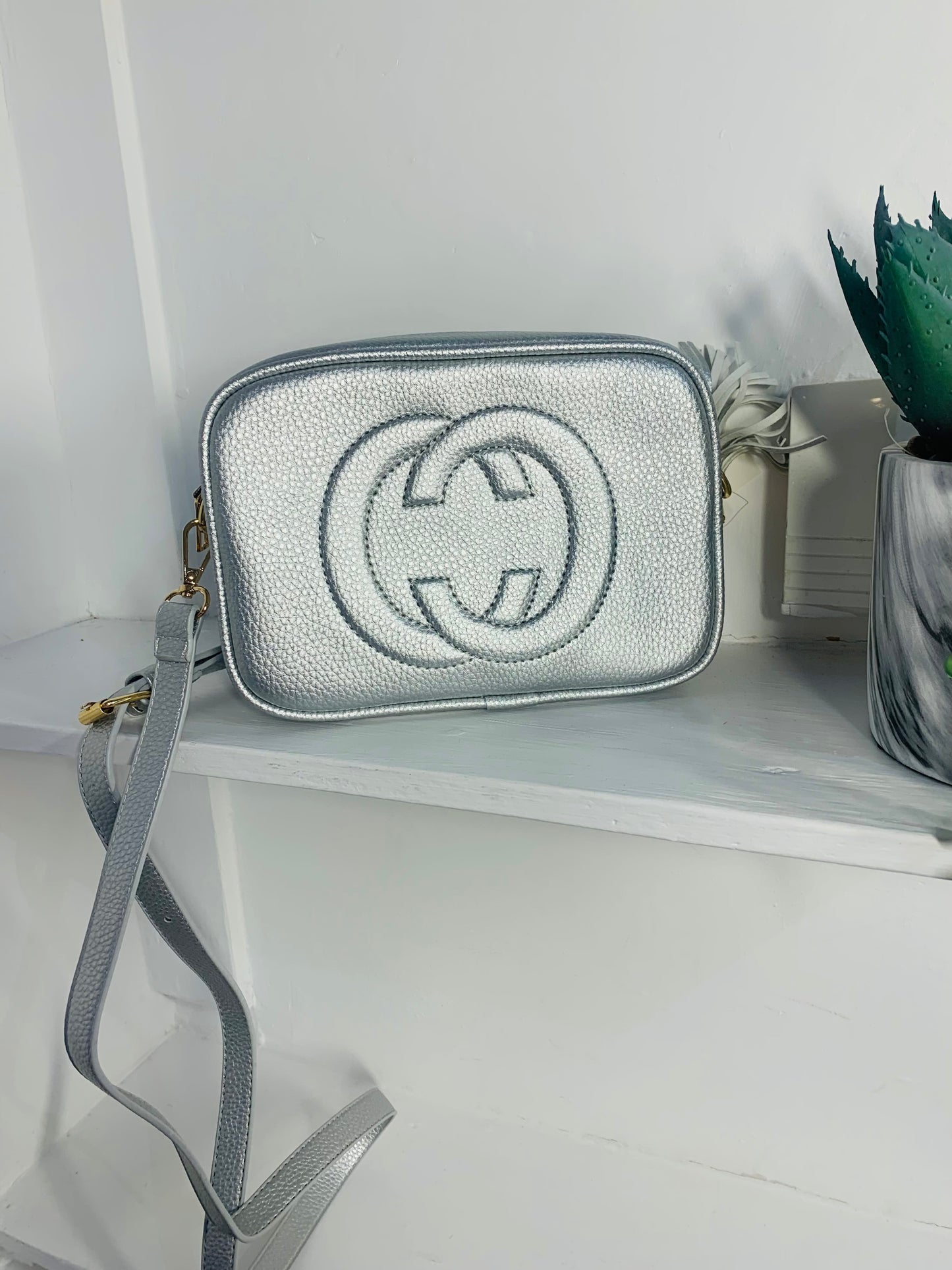 C C Cross body bag