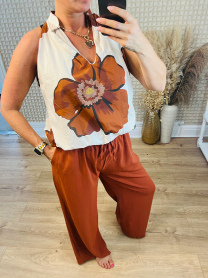 Flower Puff Hem Blouse