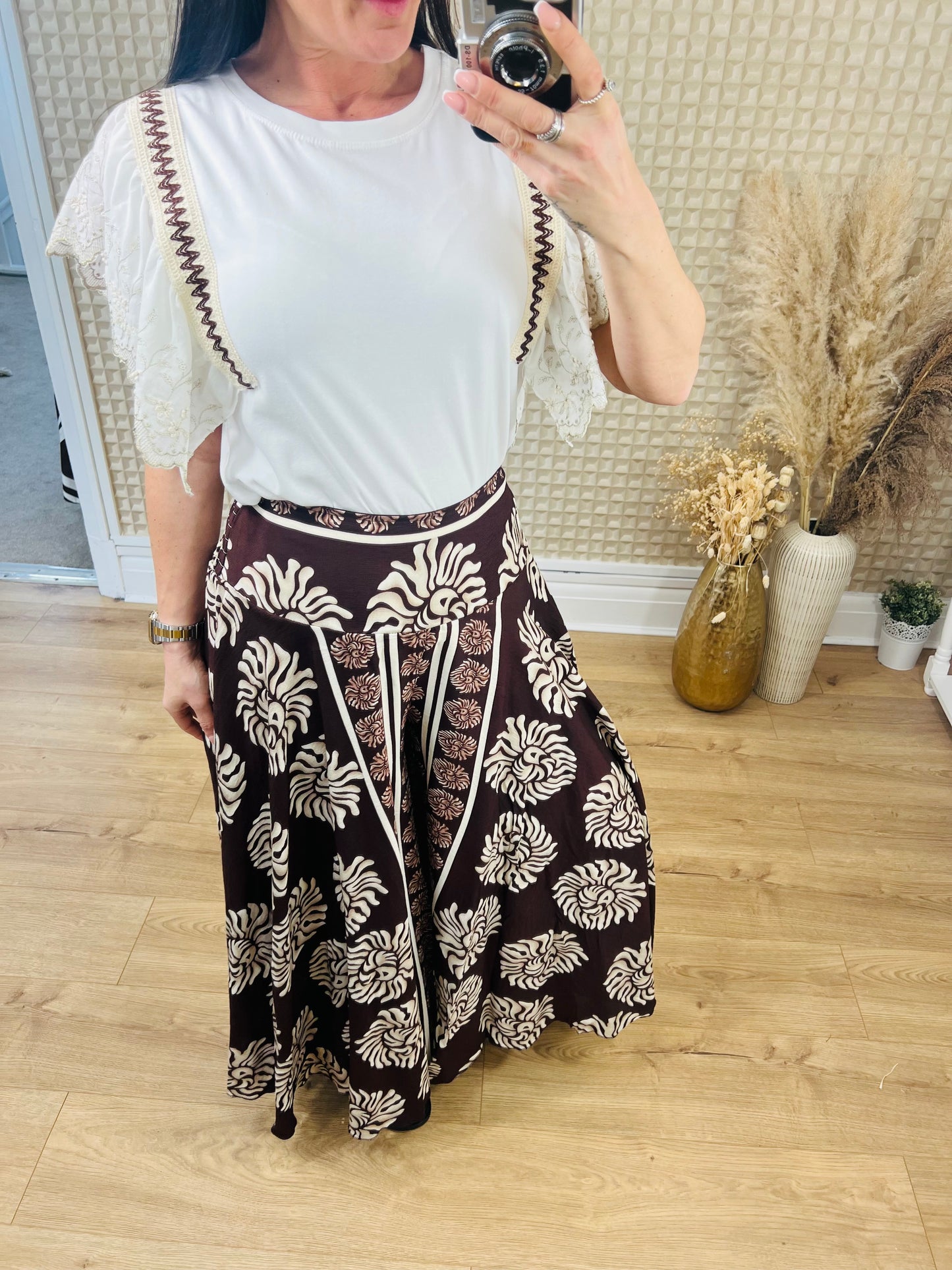 Brown QED Palazzo