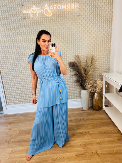 Pleated Two Piece Suit