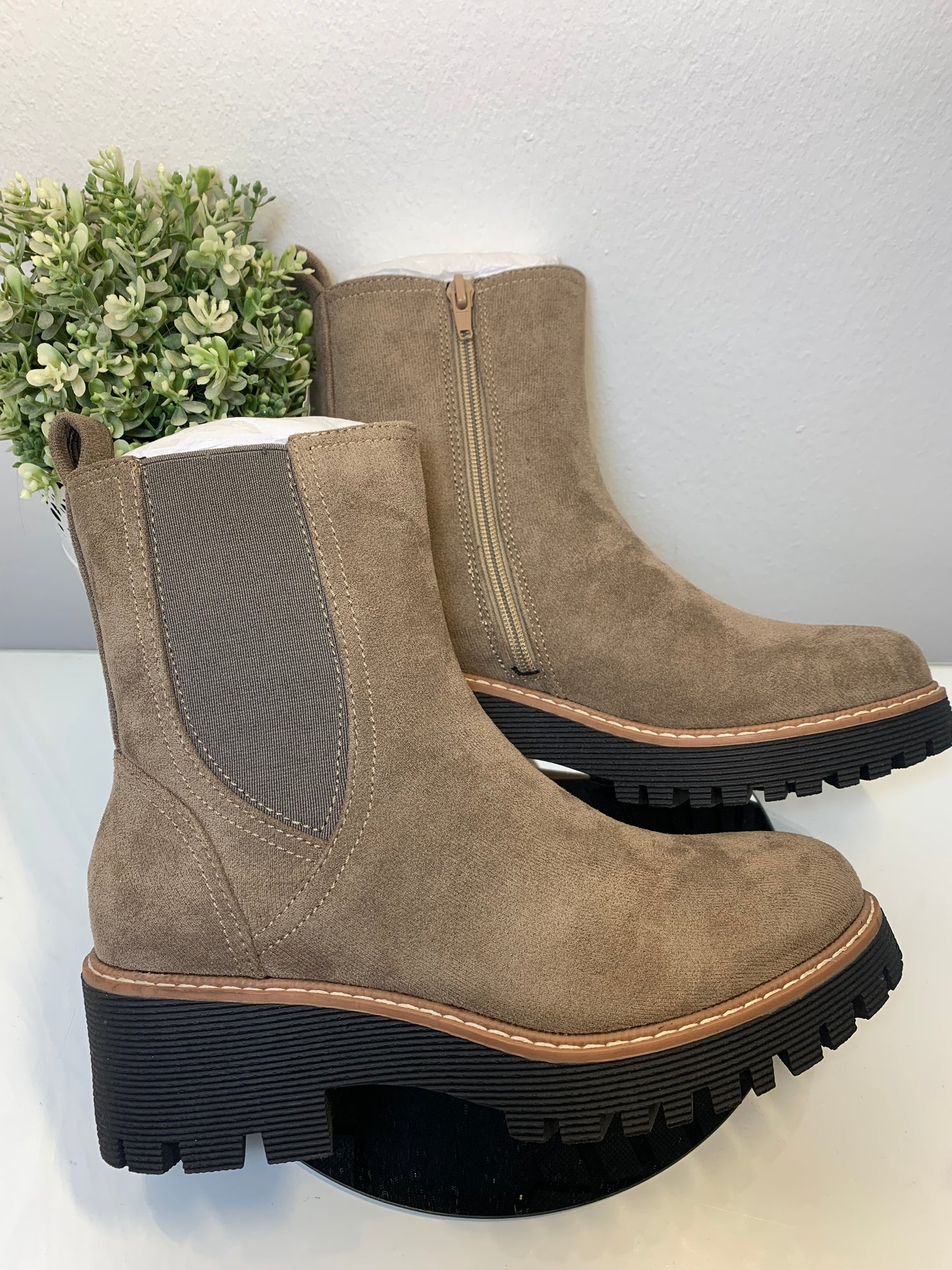 Tivoli Taupe Boots